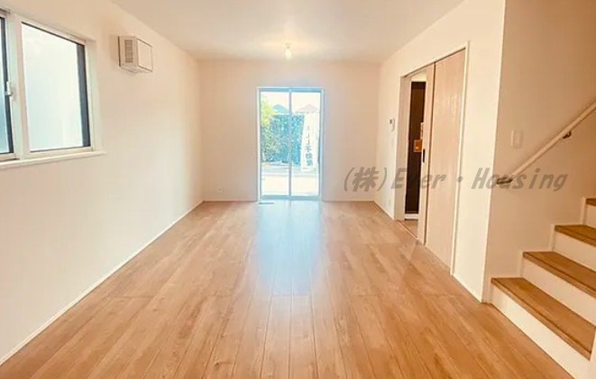 西東京市中町４丁目　新築住宅　全２棟の居間・リビング