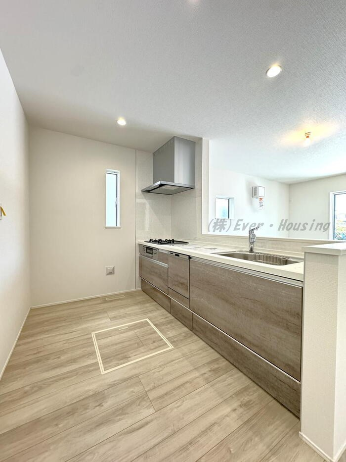 西東京市中町４丁目　新築住宅　全２棟のキッチン