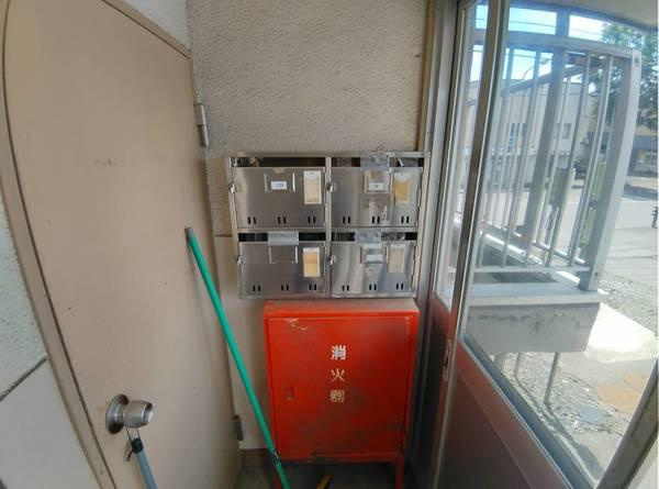 春採ハイツのロビー