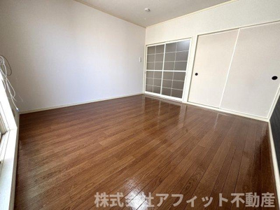 【居間・リビング】 | メゾンマキモト | 洋室8帖