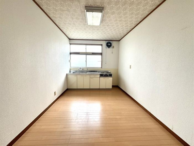 【キッチン】 | コンフォート大塚 | キッチン付きなので、スタッフの食堂としても使用可能