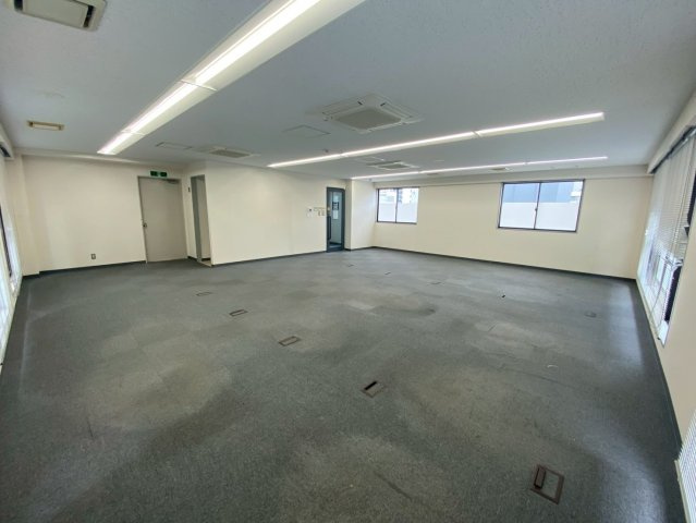 蔵前イシイビル の内装
