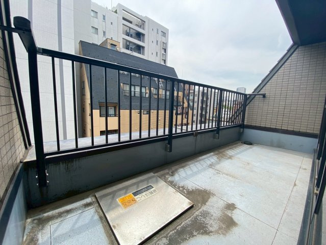 蔵前イシイビル のバルコニー