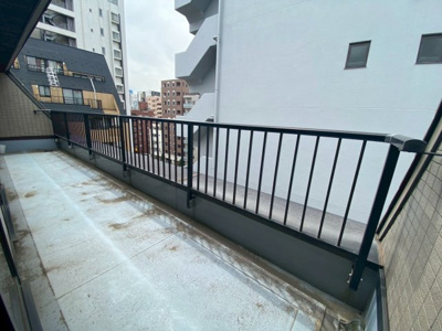 【バルコニー】 | 蔵前イシイビル 