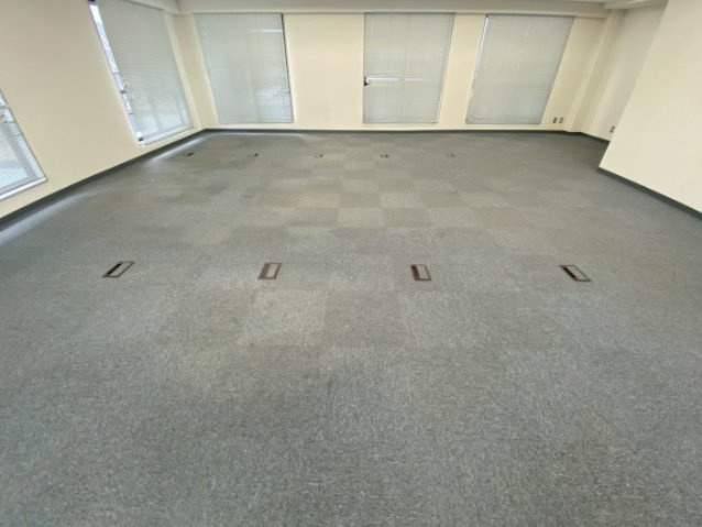 蔵前イシイビル の設備|床用コンセントあり

