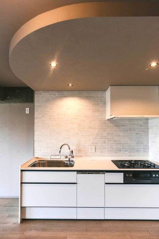 ◆２０２４年１２月室内リノベーション済みの美室◆収納充実◆京都上京ハウス３号棟のキッチン|キッチン