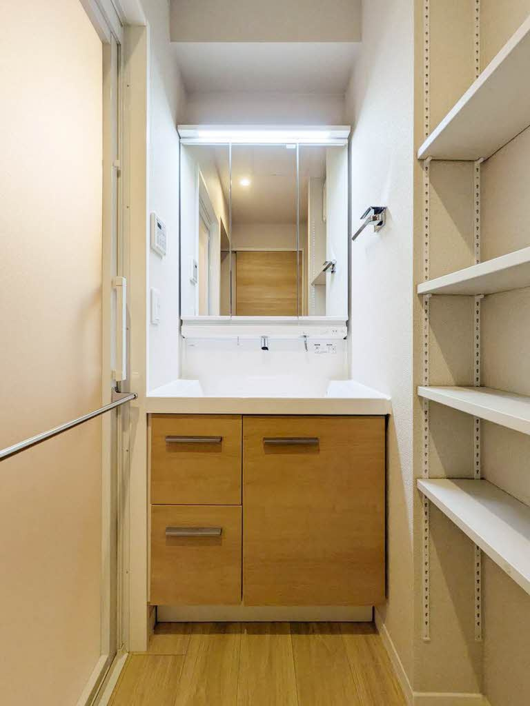 熊本市中央区九品寺３丁目の賃貸マンションの独立洗面台