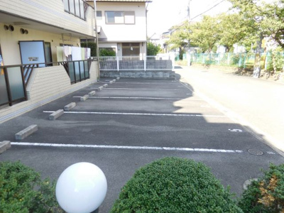 【駐車場】 | エクセレンスBe3