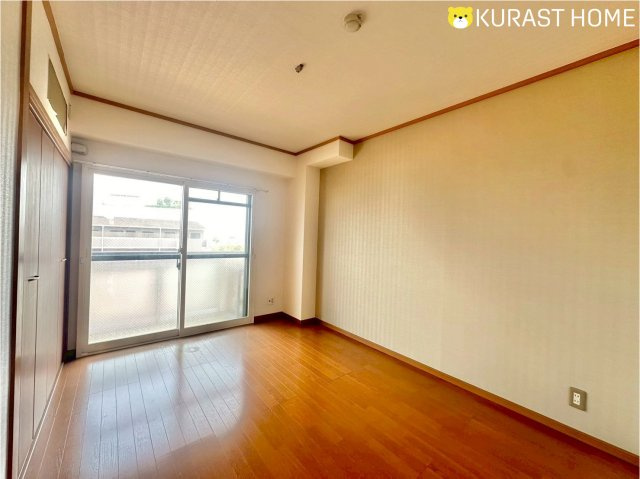 ソレイユ神足　5階の洋室