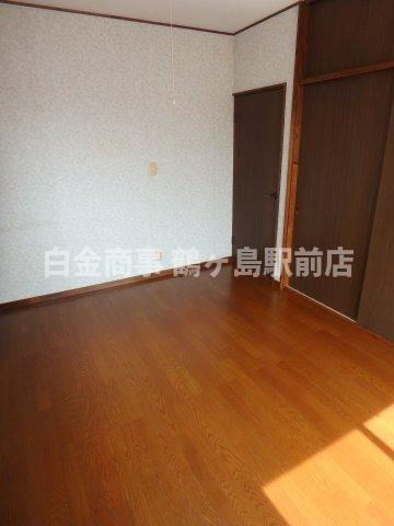 坂戸市泉町中古戸建の洋室