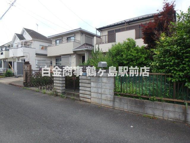 坂戸市泉町中古戸建の前面道路含む現地写真