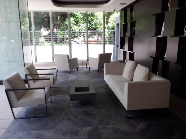 クレヴィア新宿中落合EASTのロビー