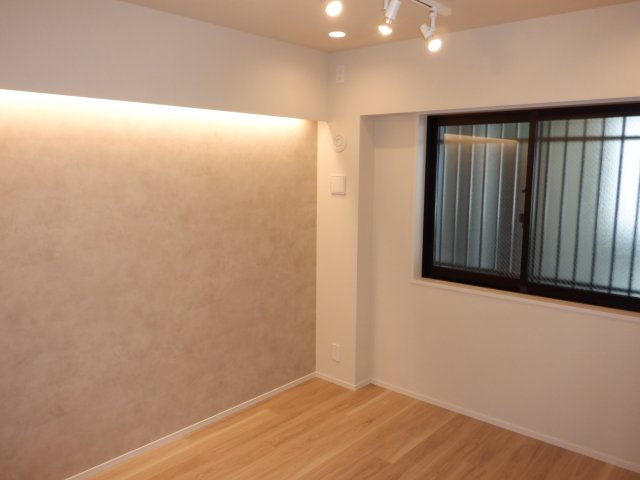 クレヴィア新宿中落合EASTの洋室