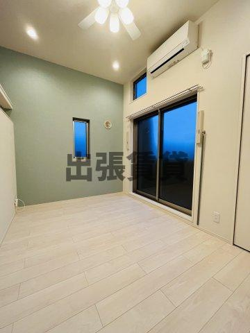 仲介手数料0円！Arbre志賀本通の居間・リビング