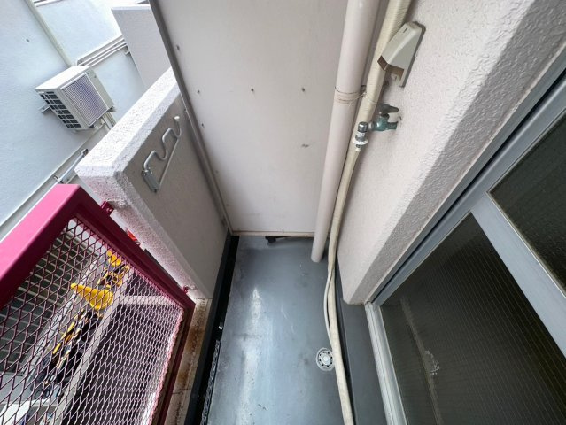 ビシック西進のバルコニー