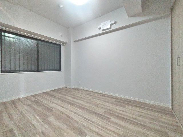 【洋室】コスモ小針 