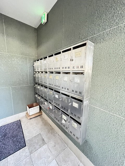 ラ・レジェール廣瀬のエントランス