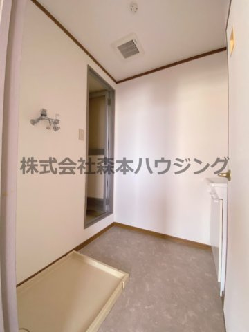 【洗面所】 | 　レスターテII | 使いやすい洗面所です