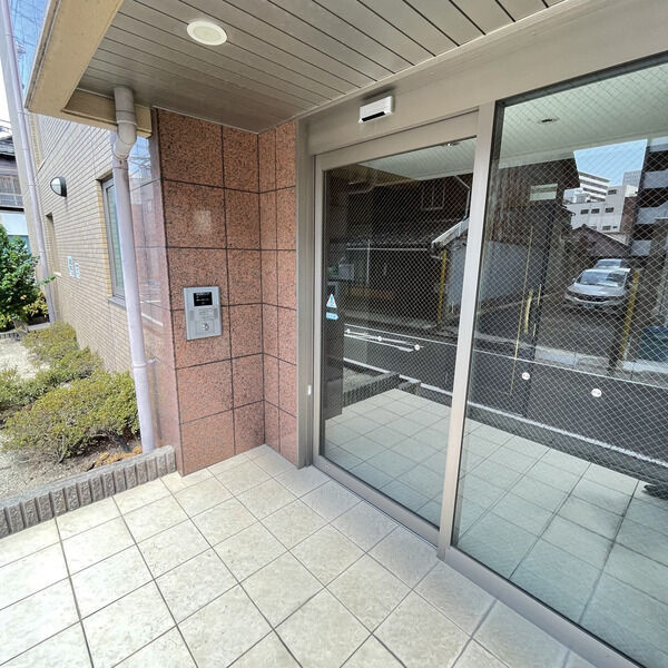 アマデウス那古野　名古屋市賃貸　仲介手数料無料のエントランス