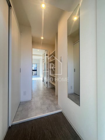 BRAVE北新町の玄関