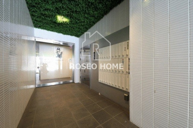 REIOSS谷町のロビー