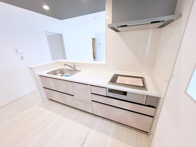 新築戸建・建売　郡山市深沢二丁目　GRAFARE　全2棟のトイレ|小窓付きで自然光が入る明るくて爽やかなトイレ空間です！