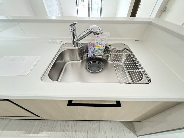 【キッチン】 | 糟屋郡須恵町旅石5期　1号棟（全2棟）【仲介手数料無料・0円】 | 現地写真。