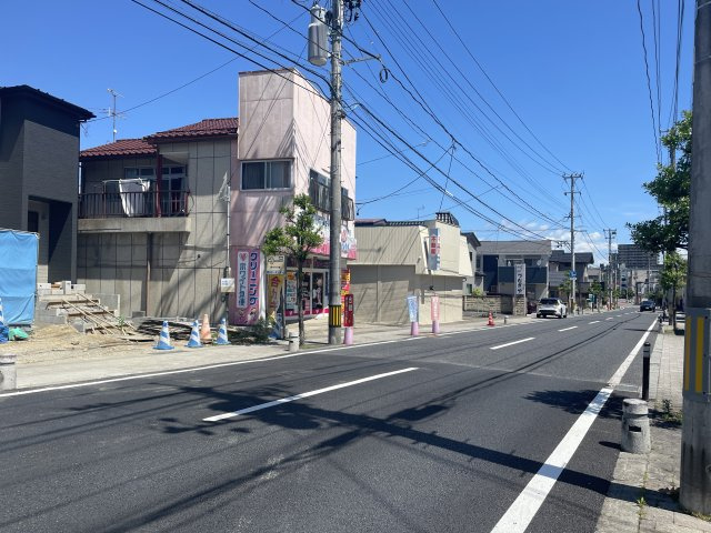 新築戸建・建売　郡山市深沢二丁目　GRAFARE　全2棟の前面道路含む現地写真