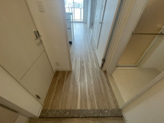 プレジールカンフリエの玄関