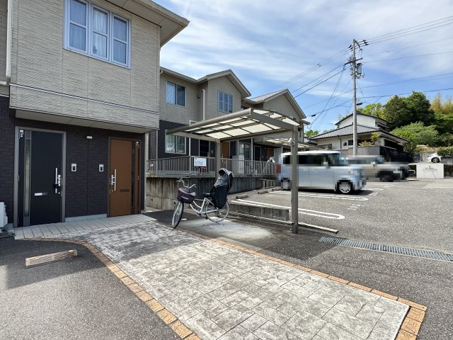 シャーメゾン万々Ⅰのエントランス