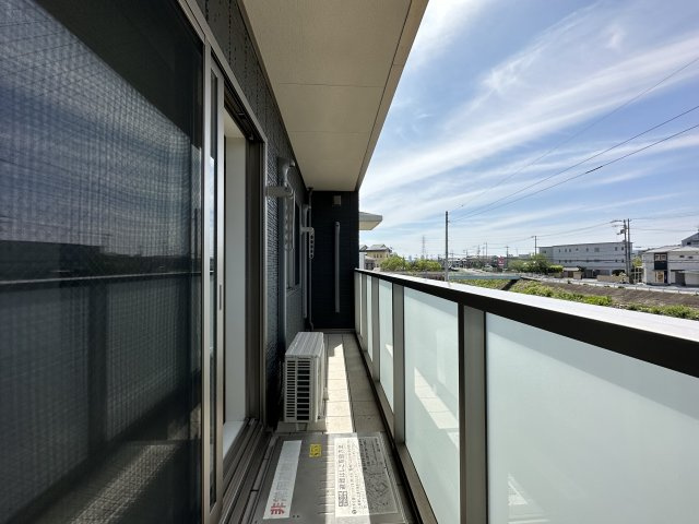シャーメゾン初月Ⅱ B棟のバルコニー