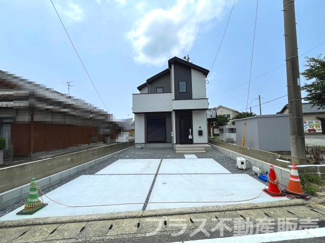 【外観】 | 現地写真。プラス不動産販売なら、現場の全ての棟をまとめてご見学頂けます。