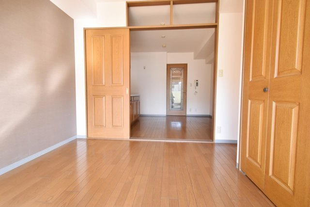 ルックヒルズの洋室