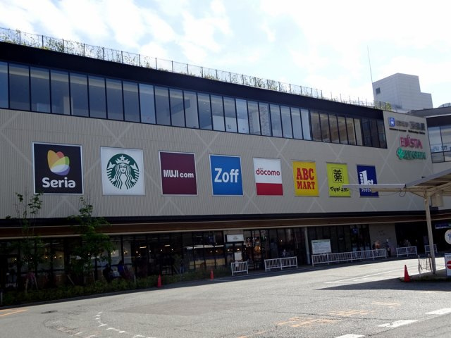 ルックヒルズの周辺