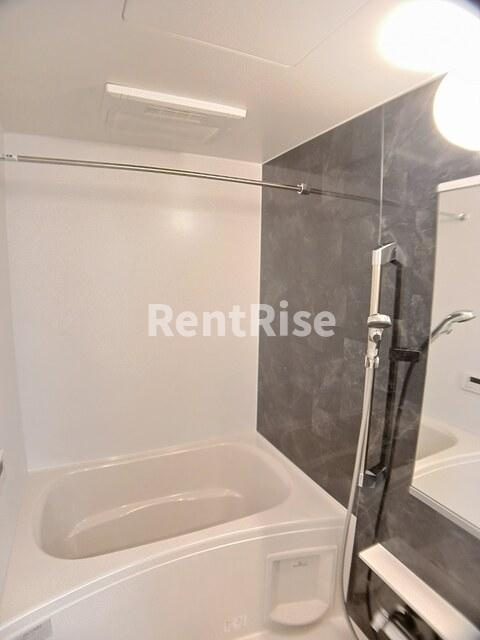 ソレイユの浴室