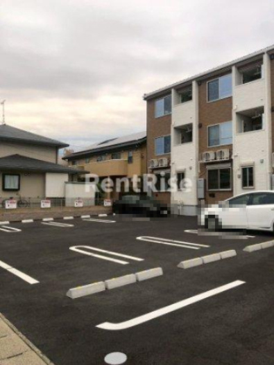 コンフォートの駐車場