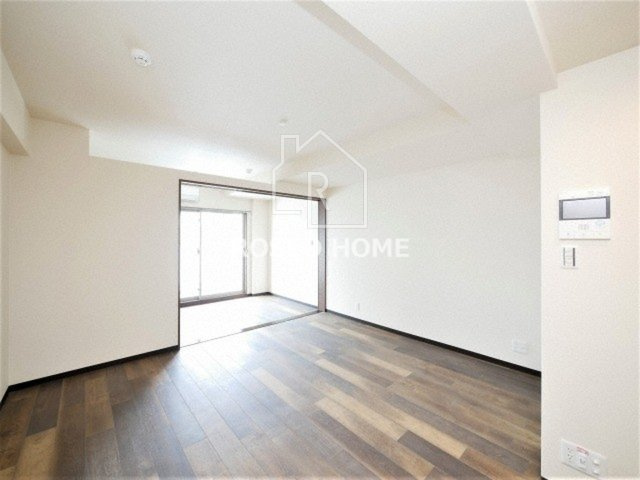 ブリリアントジュネス本町の居間・リビング