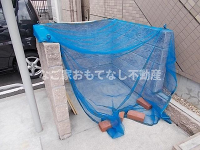 【設備】 | ネオコスモ | 敷地内ゴミ捨て場あり。