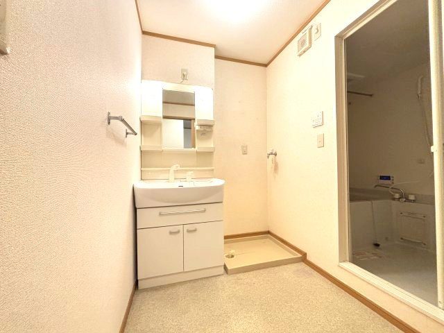 ファシネイション春日Ⅰの洗面所