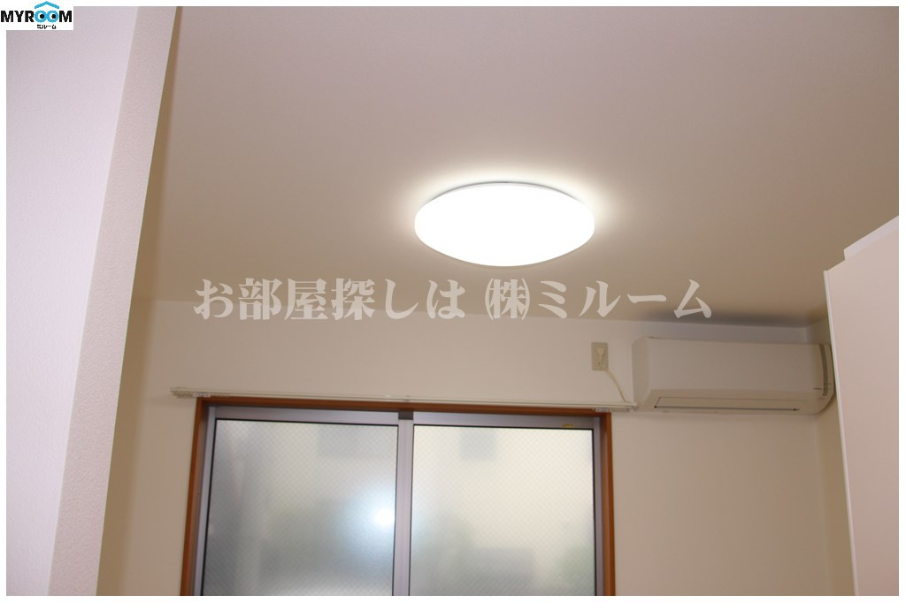 ゼフィルス西落合のその他共用部分|照明器具完備☆（同一仕様写真）
