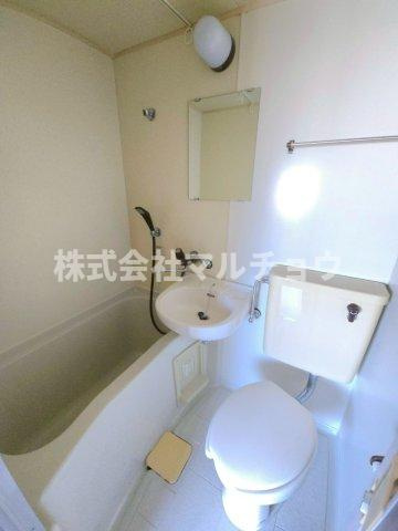 ハイツPALの浴室|コンパクトで使いやすいお風呂です
