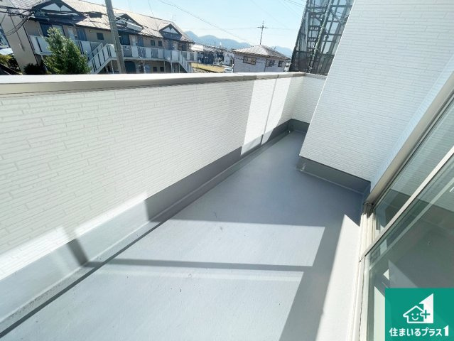 小野市神明町　第1期　新築一戸建てのバルコニー|ワイドバルコニーは洗濯物を干すスペースが広いのでご家族が多くても安心！