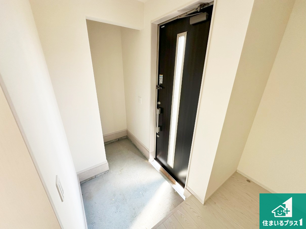 小野市神明町　第1期　新築一戸建ての玄関|シューズボックスにはたくさんの靴が収納できるので玄関周りはいつもスッキリ！ご家族が増えても安心！