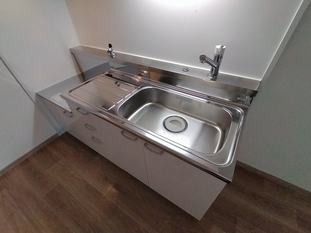 神戸市兵庫区西出町１丁目の賃貸マンション