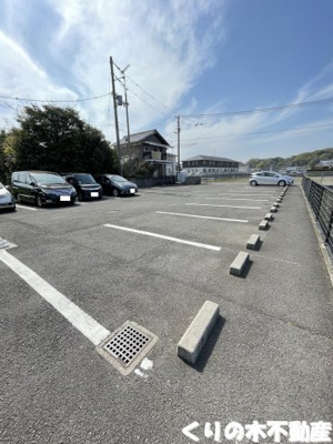 【駐車場】 | セジュール小泉Ⅱ | 駐車スペースもあります