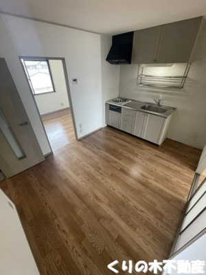 【居間・リビング】 | セジュール小泉Ⅱ | ゆったり過ごせる居間です