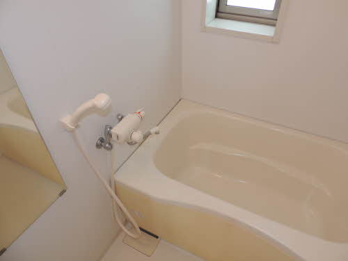 ヒルビレッジの浴室