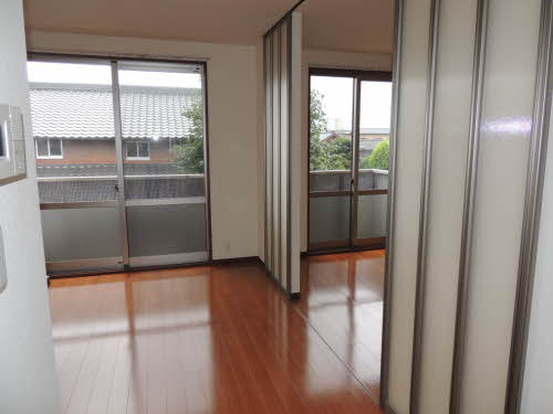 ヒルビレッジの玄関