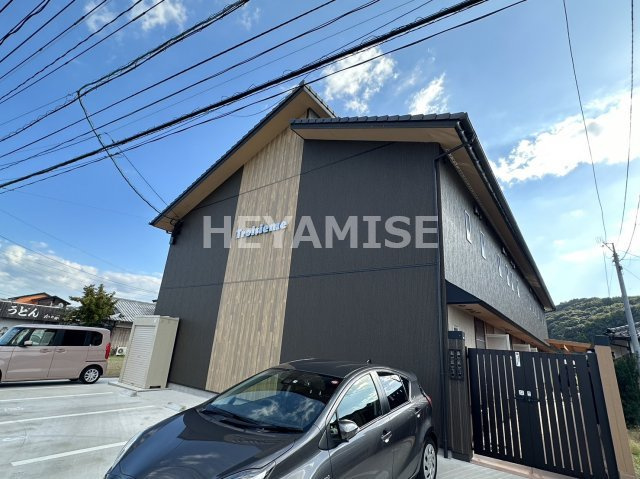 トロワジエムの外観