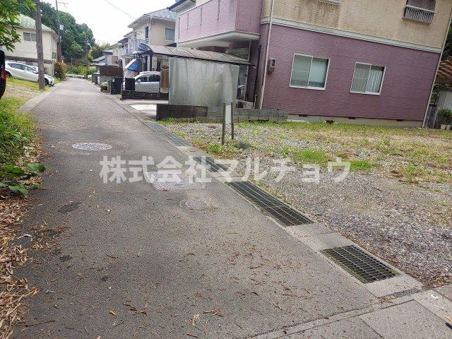 中三栖土地の前面道路含む現地写真|前面道路含む現地写真です